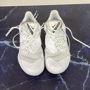 Nike Zoom Hypercourt Volleyball Shoes Size 10